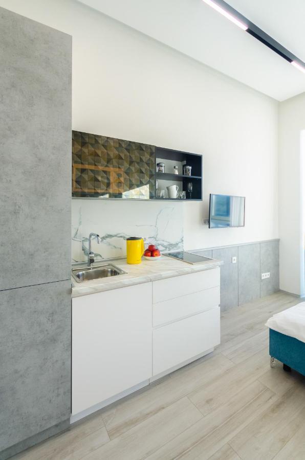 New Apartment Near Railway Station 1A Kyiv Exterior photo
