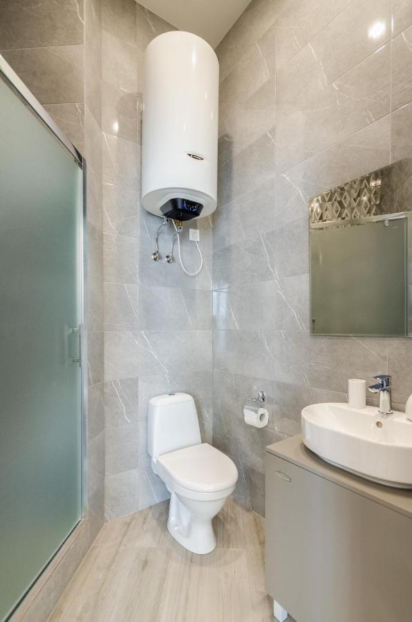 New Apartment Near Railway Station 1A Kyiv Exterior photo